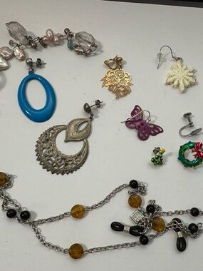 Mixed Jewelry Lot – Earrings, Bracelet, Necklace – Vintage & Statement Pieces
